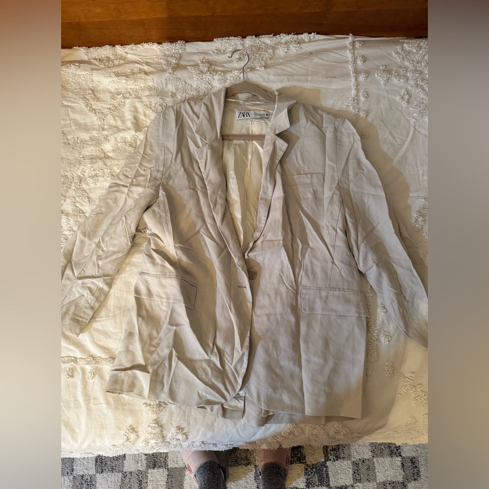 Zara Women's Light Beige Linen Blazer